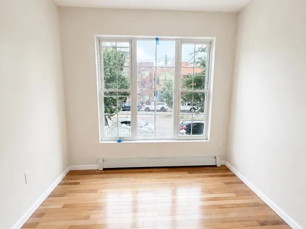 (undisclosed Address), Corona, NY 11368