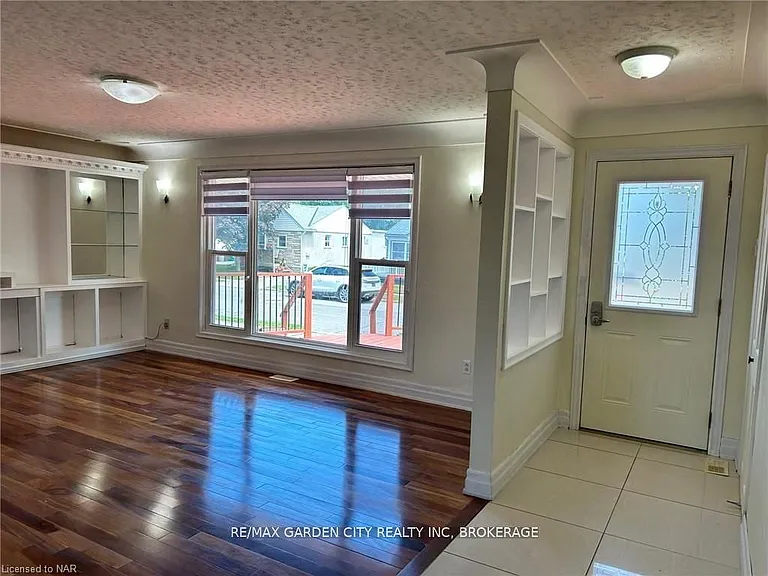 834 David St #UPPER — Photo 3