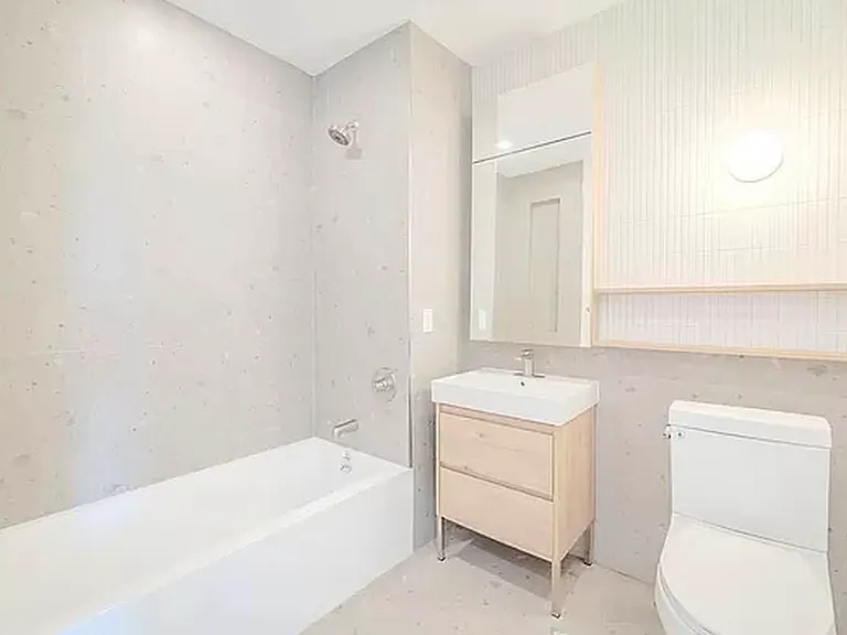 1889 Atlantic Ave #9G — Photo 8