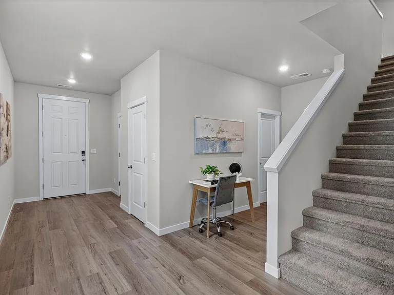 17512 SE 254th St — Photo 6