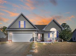 287 Fallingleaf Dr, Raeford, NC 28376