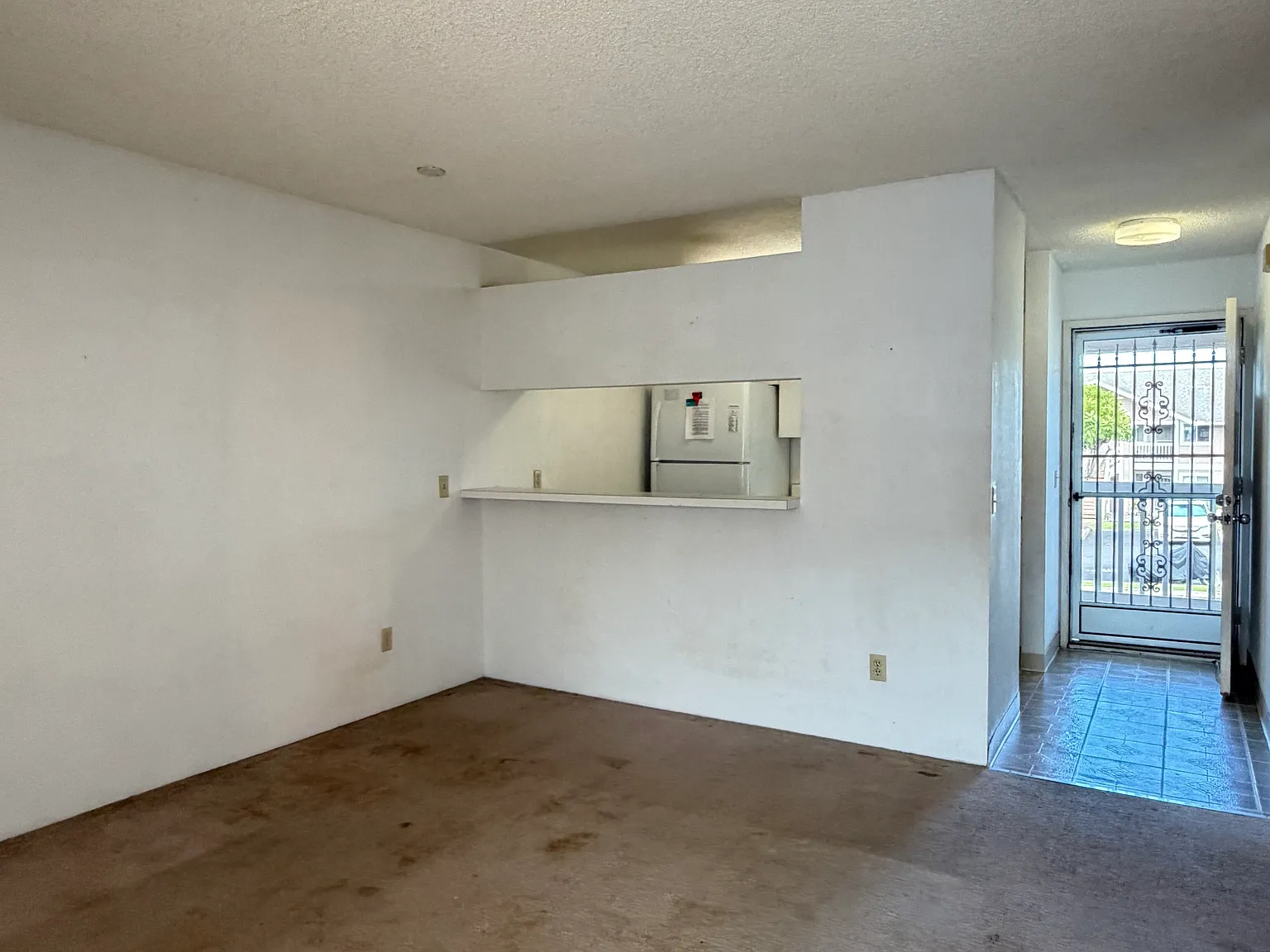 2 bed, 657 sqft, $2,350 — Photo 3