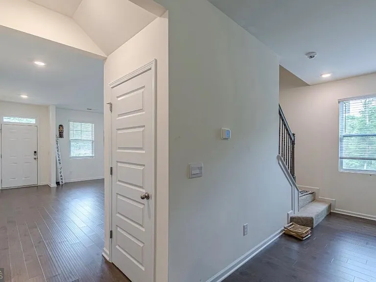 367 Noblewood Dr — Photo 7