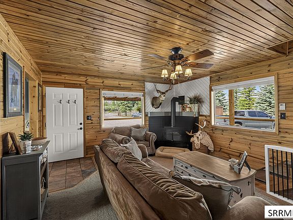 4th image of 4236 Summit Dr