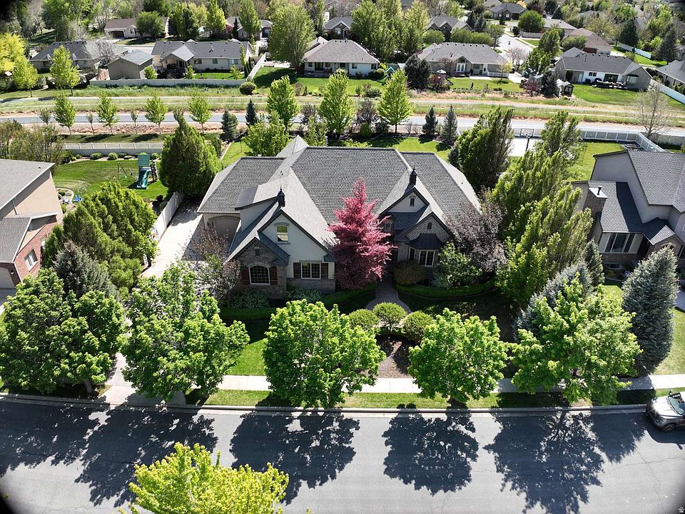 1st image of 6649 W Avery Ave