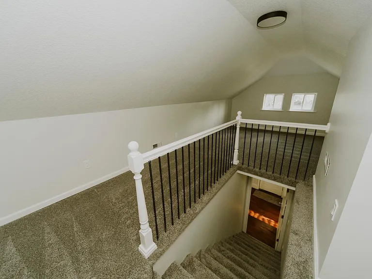 800 W Spruce St — Photo 14