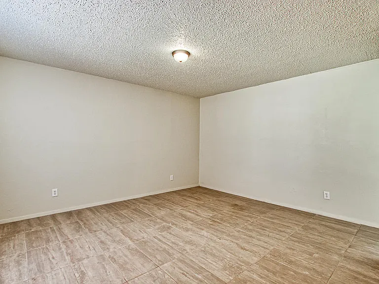 10720 McAllen Pl — Photo 10