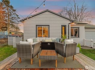 721 N 88th St, Seattle, WA 98103