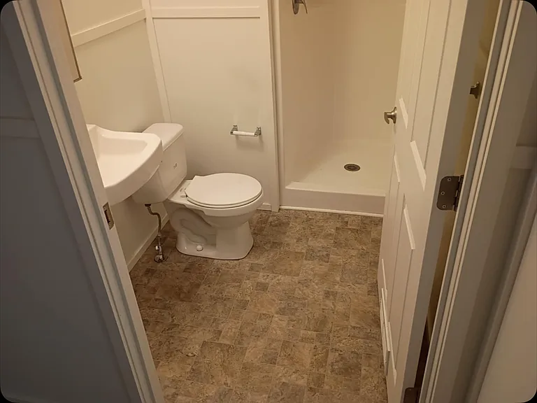 426 Stimpson Rd — Photo 6