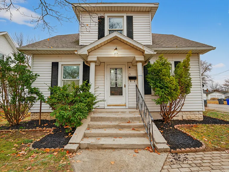 1330 S Buckeye St — Photo 2