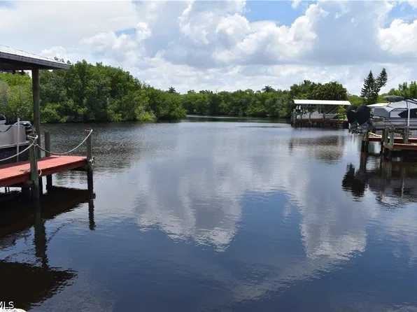 1304 Thompson St, North Fort Myers, FL 33903