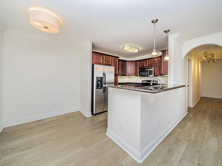 506 Canyon Dr #2 — Photo 4