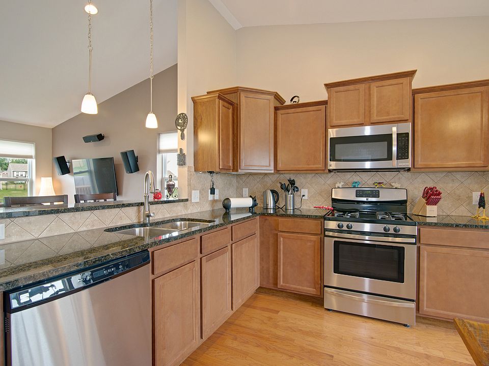 2nd image of 3517 Amber Oaks Dr