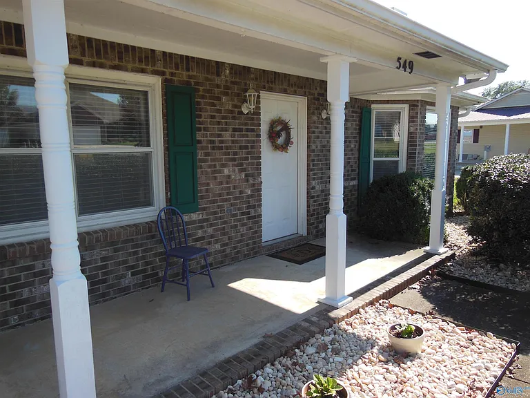 549 Wade Rd SE — Photo 4