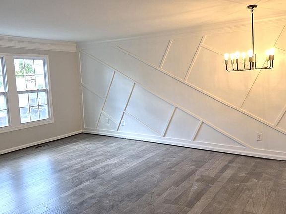 5th image of 27 Fairfax St