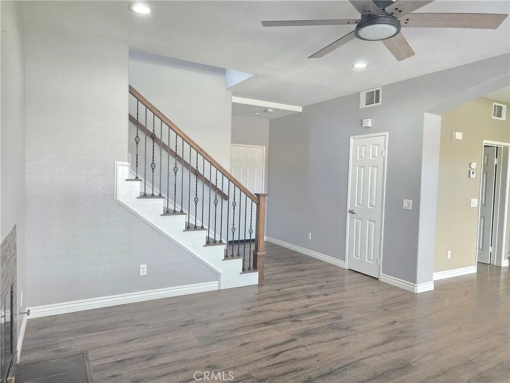 4 bed, 2.5 bath, 1777 sqft, $3,800 — Photo 3
