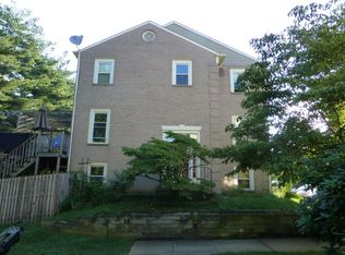 7713 Ironforge Ct, Rockville, MD 20855