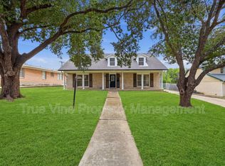 2423 W Gramercy Pl, San Antonio, TX 78228