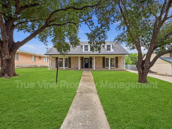 2423 W Gramercy Pl, San Antonio, TX 78228