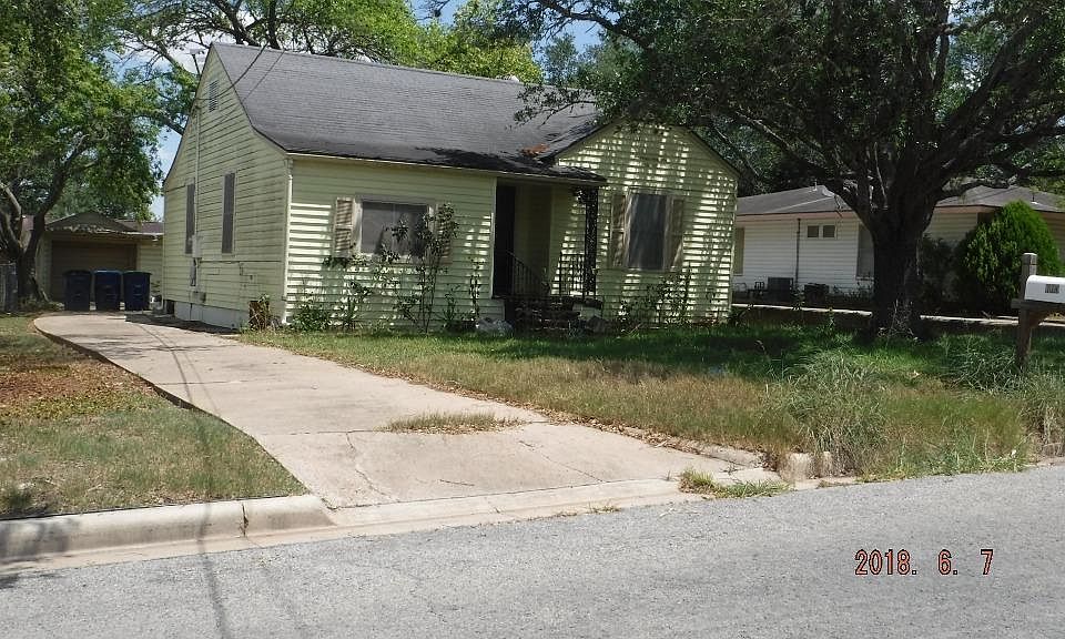 1st image of 1105 E Bowie St