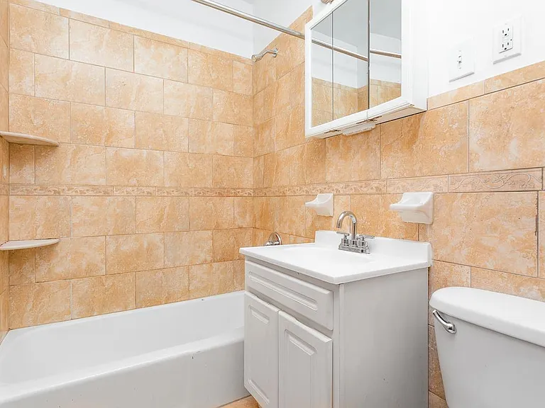 100 Broadway #1C — Photo 11