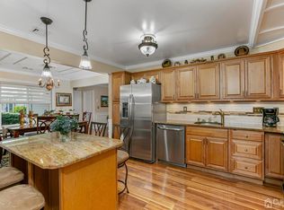 329 Quinton Dr #A, Monroe Township, NJ 08831