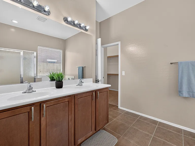 16864 W Hammond St — Photo 16