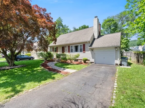 580 Mountainview Dr, North Plainfield Boro, NJ 07063