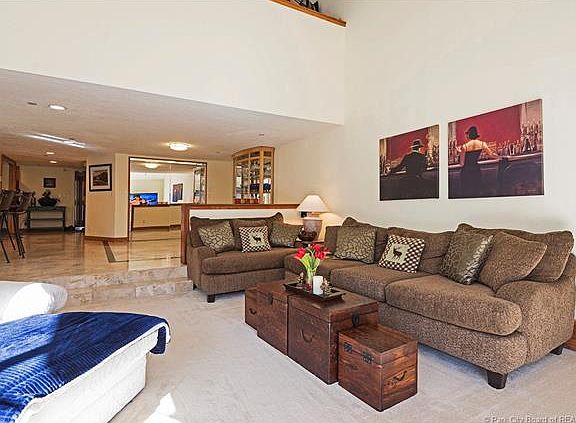 5th image of 1416 Deer Valley Dr N