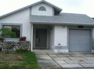 1211 SW 112th Ave, Pembroke Pines, FL 33025