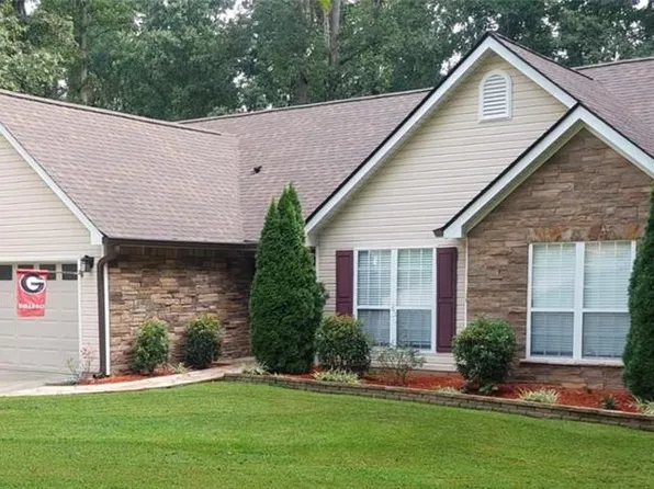 4215 Hamilton Walk Dr, Buford, GA 30519