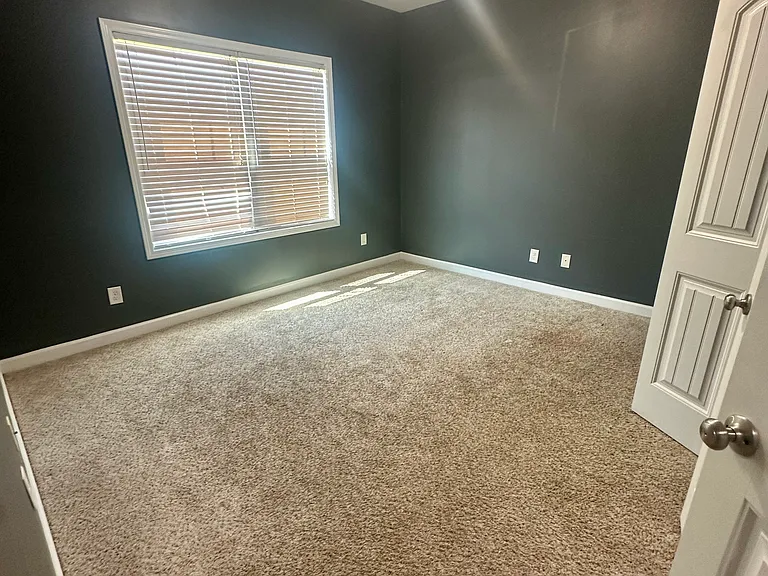 5333 Nessee St — Photo 9