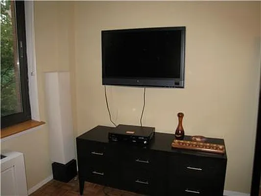 Rented by R New York | media 34