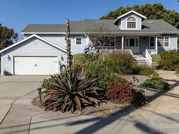 2nd image of 2412 Eucalyptus Dr