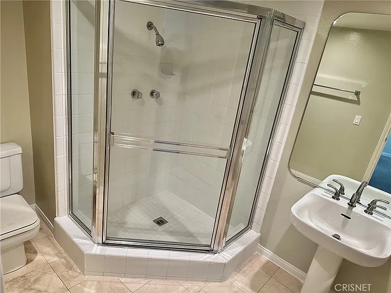 4735 Club View Dr — Photo 13