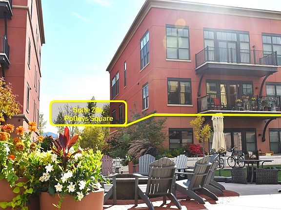 3rd image of 865 Wyoming St Suite 206