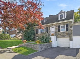 107 Holland St, Harrison, NY 10528