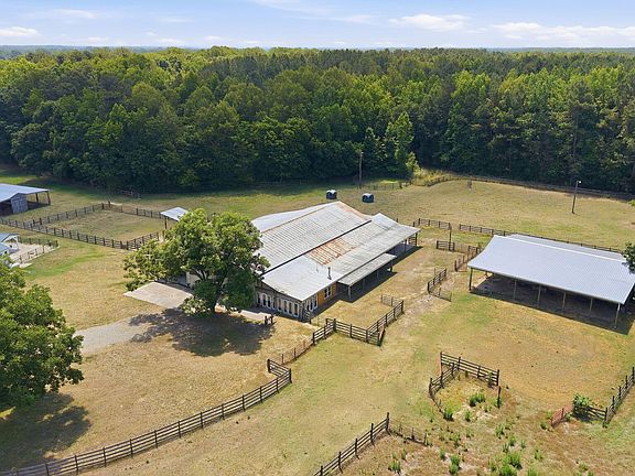 5th image of 1527 W Castalia Road