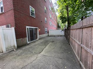 118 Babcock St #2, Brookline, MA 02446