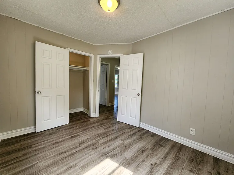 939 S Fort Ave — Photo 9