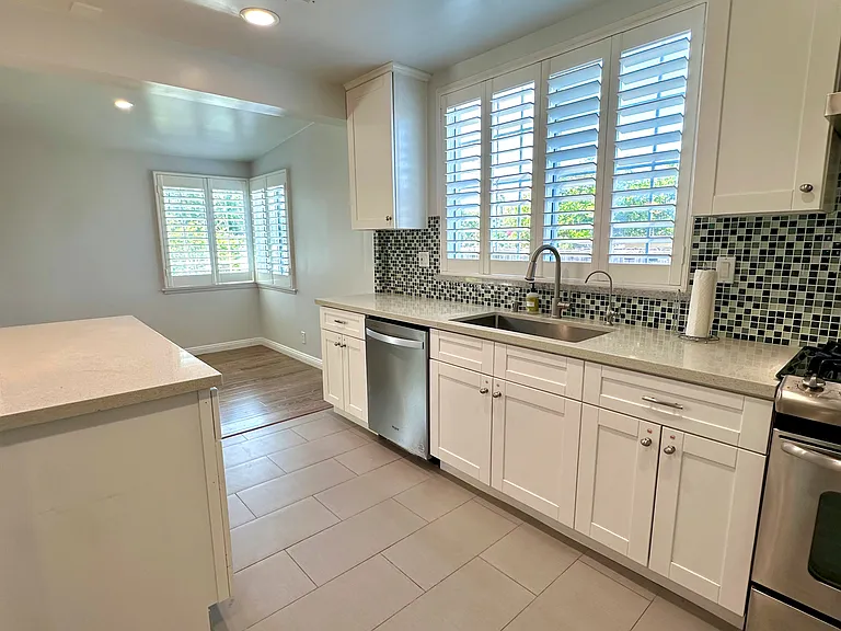 248 Bloom Dr — Photo 10