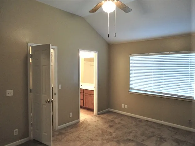 200 Bailey Loop — Photo 9