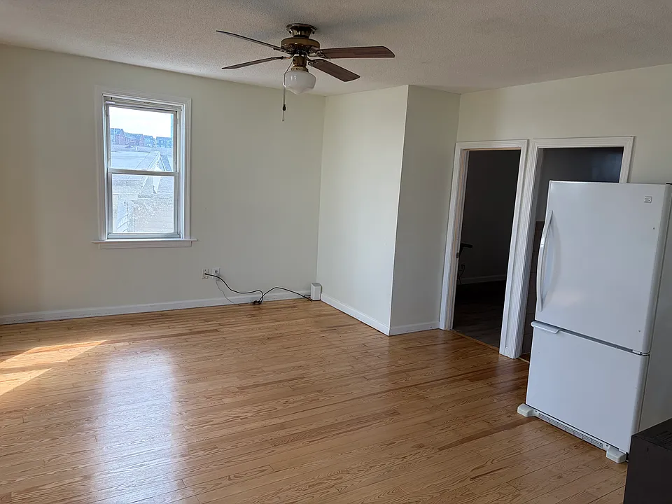 2229 S Main St #2S