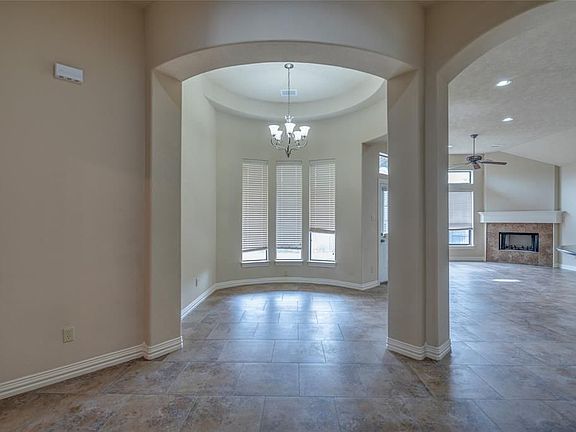 4th image of 14333 S Summerchase Cir