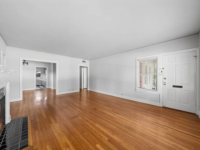 109 W Norwood Ct #2 — Photo 3