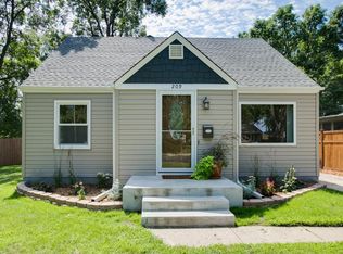 209 Pleasant Ln, Richfield, MN 55423