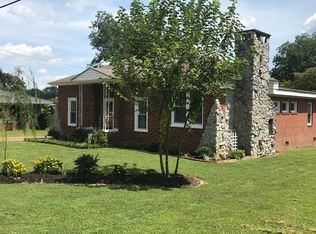 106 Carroll St N, Bruceton, TN 38317