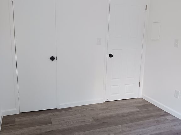 5th image of 14132 Vanowen St #3