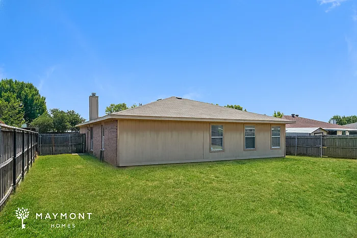 2111 Dandelion Dr — Photo 14