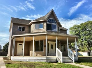 503 E Clinton St, Howell, MI 48843